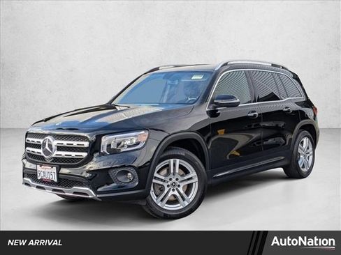 Certified 2022 Mercedes-Benz GLB 250 image 1