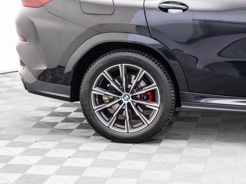 Used 2022 BMW X5 M50i w/ Premium Package image 34