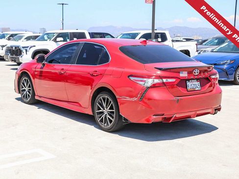 Used 2021 Toyota Camry SE FWD image 8