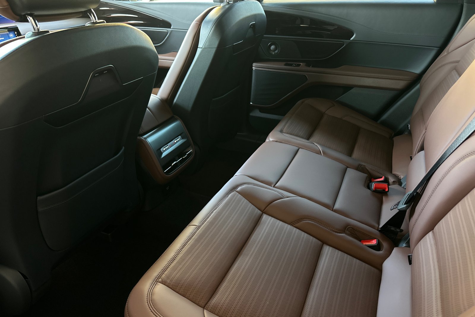 New 2026 Lincoln Nautilus Reserve AWD/4WD image 11