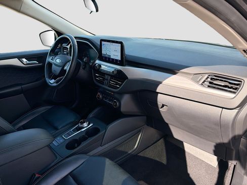 Used 2020 Ford Escape SEL image 15