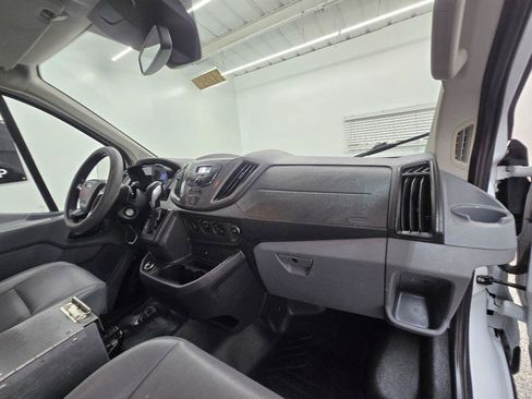Used 2019 Ford Transit 150 130 Low Roof RWD image 21