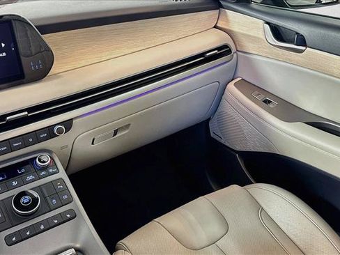 Used 2024 Hyundai Palisade Limited FWD image 22