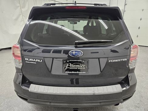 Used 2018 Subaru Forester 2.5i Touring image 6