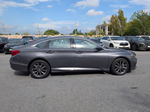 Used 2022 Honda Accord EX-L image 2
