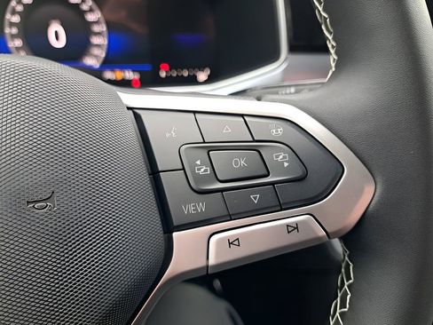 New 2025 Volkswagen Taos SE AWD/4WD image 27