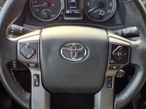 Used 2023 Toyota Tacoma TRD Sport image 16