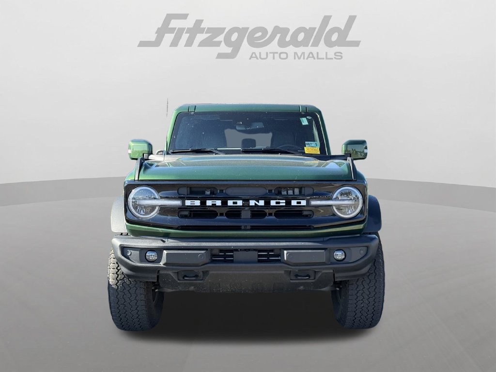 Used 2025 Ford Bronco Outer Banks w/ Sasquatch Package AWD/4WD image 2