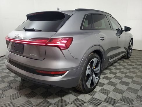 Used 2022 Audi e-tron Premium Plus w/ Premium Plus Package image 6