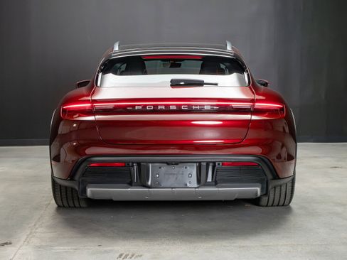 Used 2022 Porsche Taycan 4 Cross Turismo AWD/4WD image 6