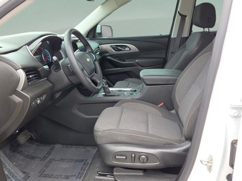 Certified 2021 Chevrolet Traverse LT image 11