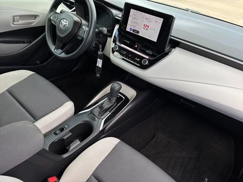 Used 2026 Toyota Corolla LE FWD image 16