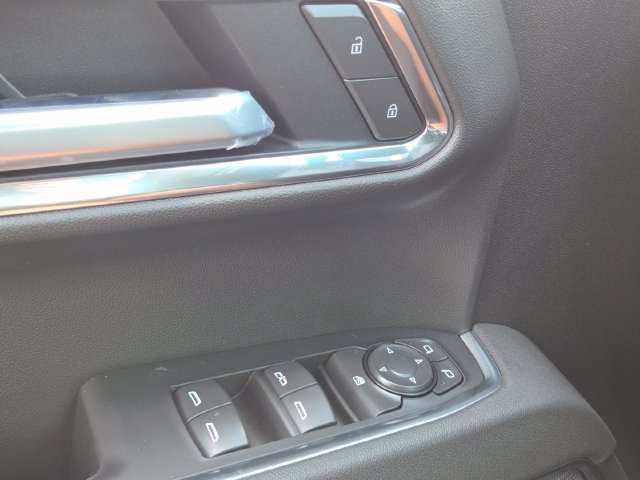 New 2026 Chevrolet Silverado 1500 RST w/ Dark Appearance Package AWD/4WD image 25