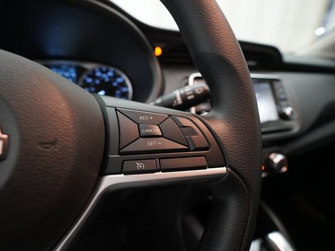 Used 2022 Nissan Kicks S image 18