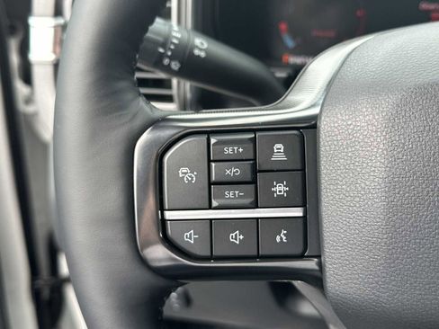 Used 2025 Ford F450 Platinum image 22