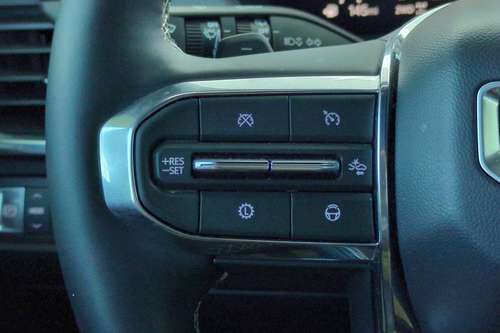 Used 2025 GMC Acadia Denali w/ Super Cruise Package AWD/4WD image 36