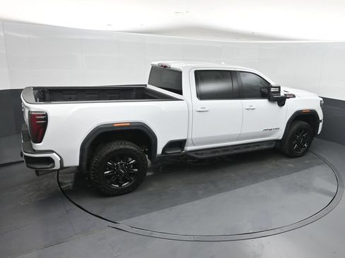 Used 2025 GMC Sierra 2500 AT4 AWD/4WD image 27