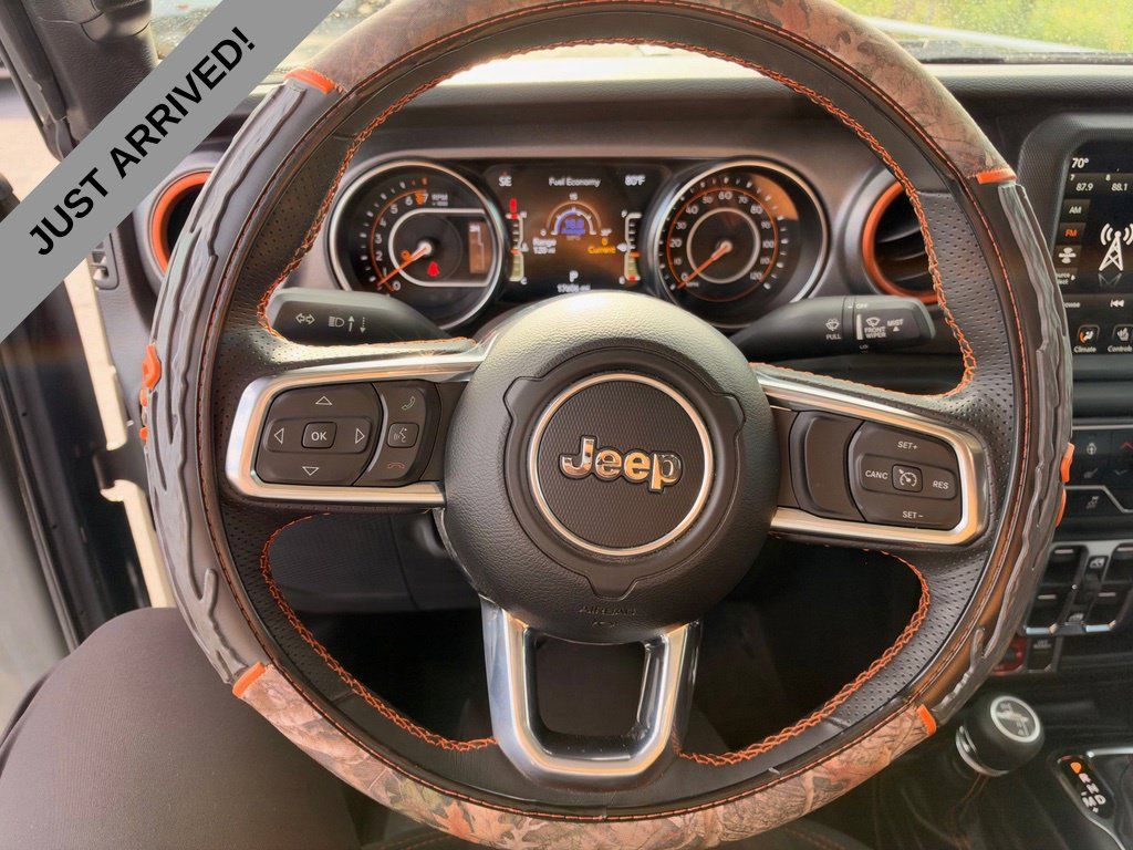 Used 2023 Jeep Gladiator Mojave w/ Cold Weather Group AWD/4WD image 10
