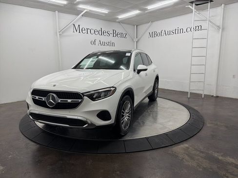 Used 2026 Mercedes-Benz GLC 300 4MATIC image 3