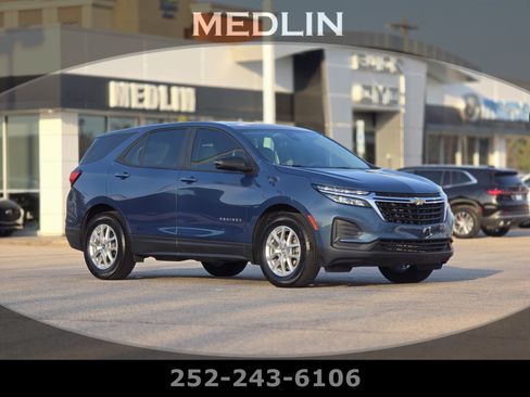 Used 2024 Chevrolet Equinox LS FWD image 1