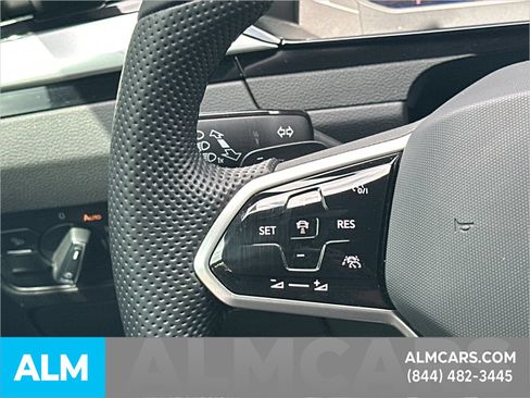 Used 2023 Volkswagen Arteon SE FWD image 29