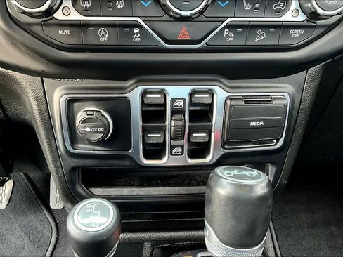 Used 2019 Jeep Wrangler Unlimited Sahara w/ Dual Top Group image 16