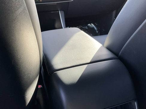 Used 2018 Tesla Model 3 Mid Range image 45