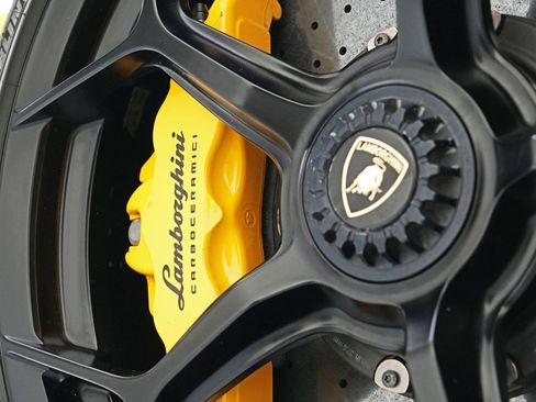 Used 2018 Lamborghini Huracan Performante image 73