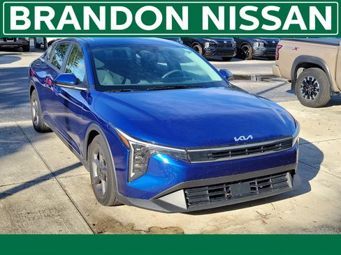Used 2025 Kia K4 FWD image 1