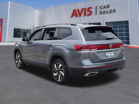 Used 2025 Volkswagen Atlas SE FWD image 9