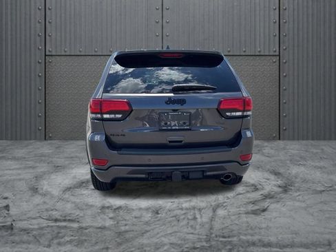 Used 2020 Jeep Grand Cherokee Altitude AWD/4WD image 6