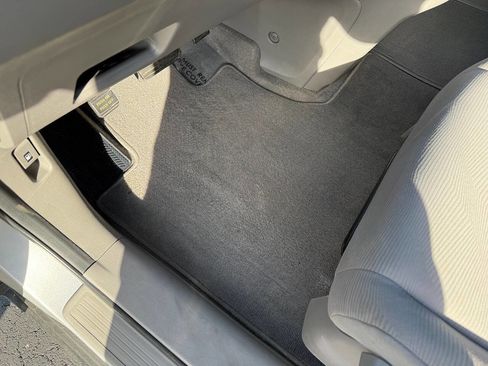 Used 2011 Honda CR-V LX image 12