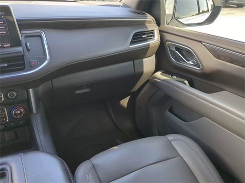 Used 2021 Chevrolet Suburban LT w/ LT Signature Package image 20