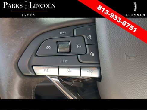 Used 2023 Cadillac Escalade Premium Luxury image 30