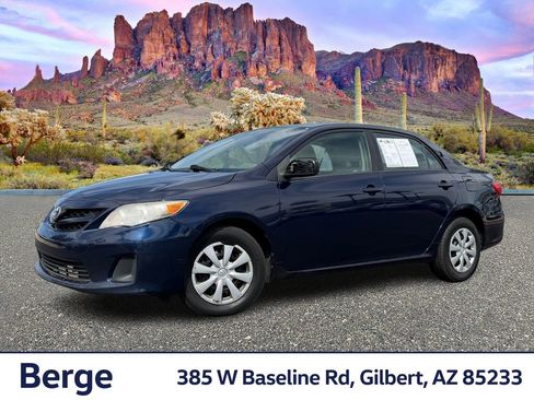 Used 2011 Toyota Corolla LE image 1
