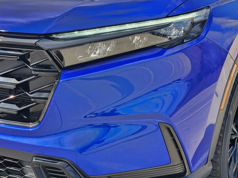 Certified 2025 Honda CR-V Sport image 9