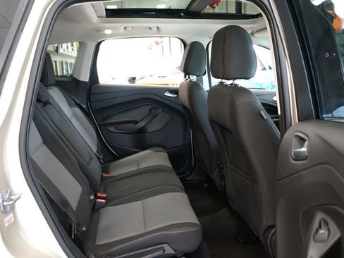 Used 2017 Ford Escape SE FWD image 13
