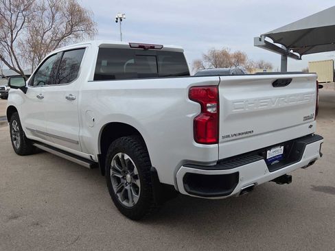 Used 2024 Chevrolet Silverado 1500 High Country w/ Technology Package image 4