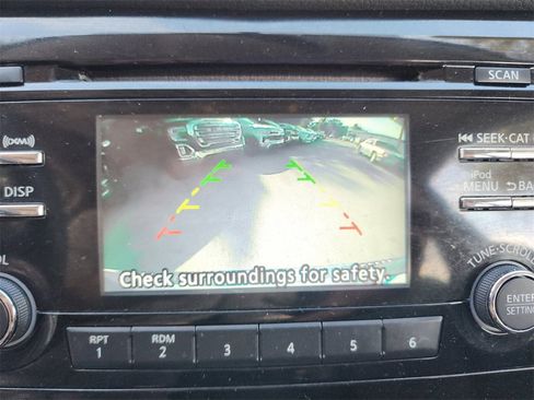 Used 2017 Nissan Rogue S w/ S Appearance Package image 20