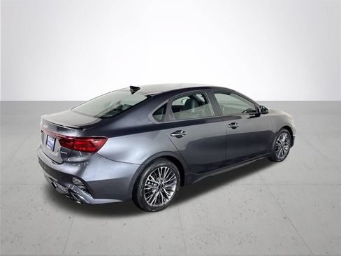 Used 2022 Kia Forte GT-Line w/ GT-Line Technology Package FWD image 7