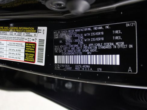 Used 2021 Toyota Highlander XLE image 46