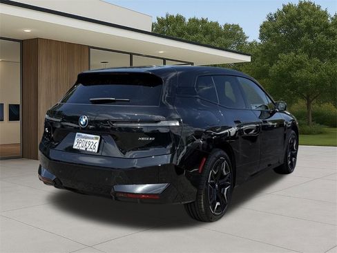 Used 2025 BMW iX xDrive50 w/ Premium Package image 6