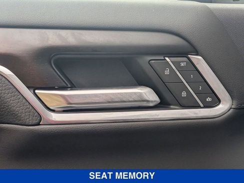 New 2025 GMC Sierra 2500 Denali w/ Denali Reserve Package image 12