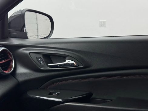 Used 2024 Chevrolet Trax RS w/ Driver Confidence Package image 38