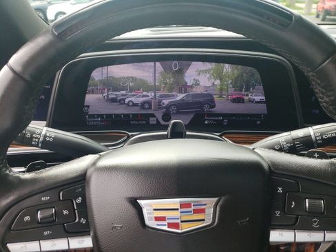 Used 2023 Cadillac Escalade ESV Premium Luxury image 41