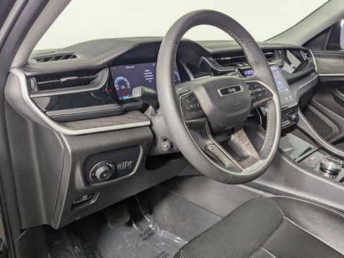 Used 2023 Jeep Grand Cherokee L Limited w/ Luxury Tech Group II RWD image 13