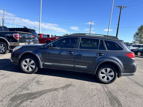 Used 2012 Subaru Outback 2.5i Limited w/ Popular Pkg 1B AWD/4WD image 2