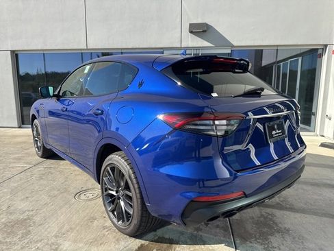 Certified 2022 Maserati Levante Modena image 6
