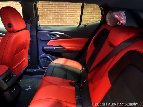 New 2026 Chevrolet Equinox EV RS image 11