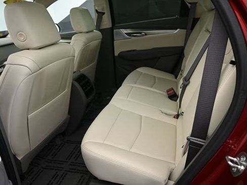 Used 2025 Cadillac XT5 Premium Luxury AWD/4WD image 16
